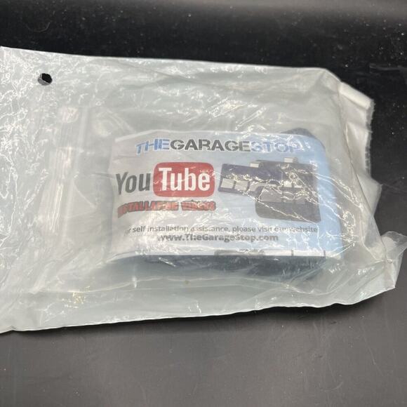 The Garage Stop Programmable Garage Door Opener Remote New Model GD-R15‎ - Picture 1 of 3
